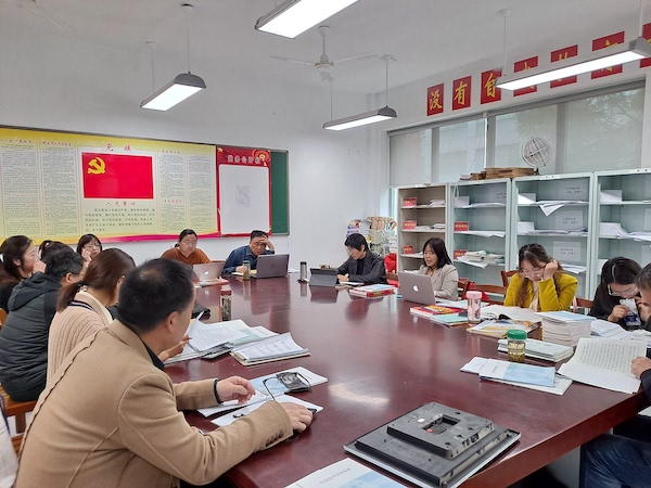 右半边.jpg