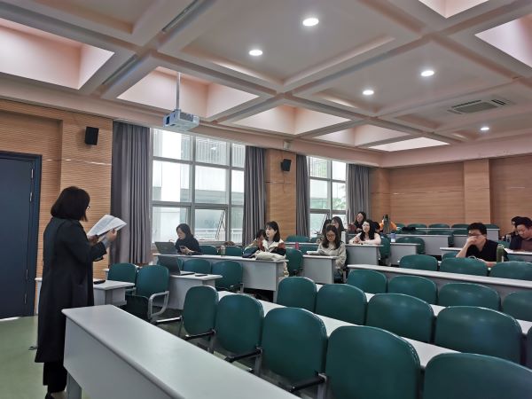 师德学习习.jpg