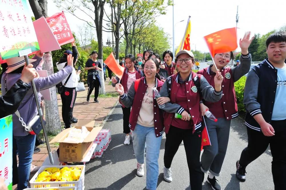 2021 合肥八中蜀山毅行 红歌 党史29.jpg