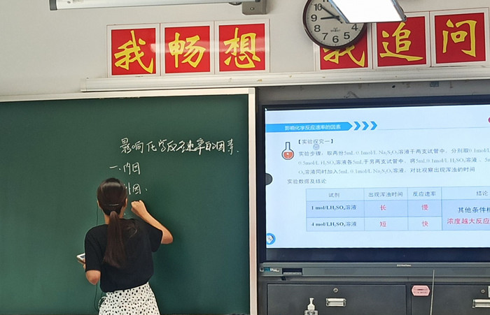 梁曼君2_副本.jpg