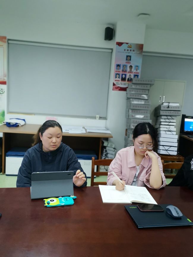 丁二丽.jpg