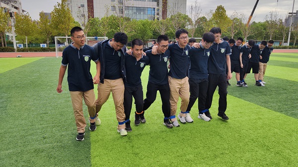 8284317F4C73C24F1433876AC503ED8E.jpg