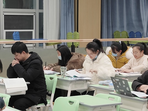 铭传老师点评.jpg