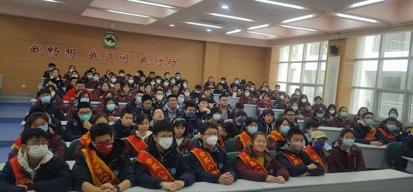 志愿者1.jpg