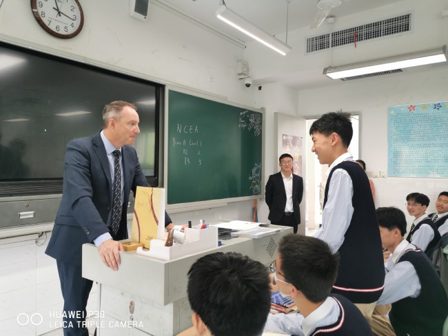 汪欣阳互动.jpg