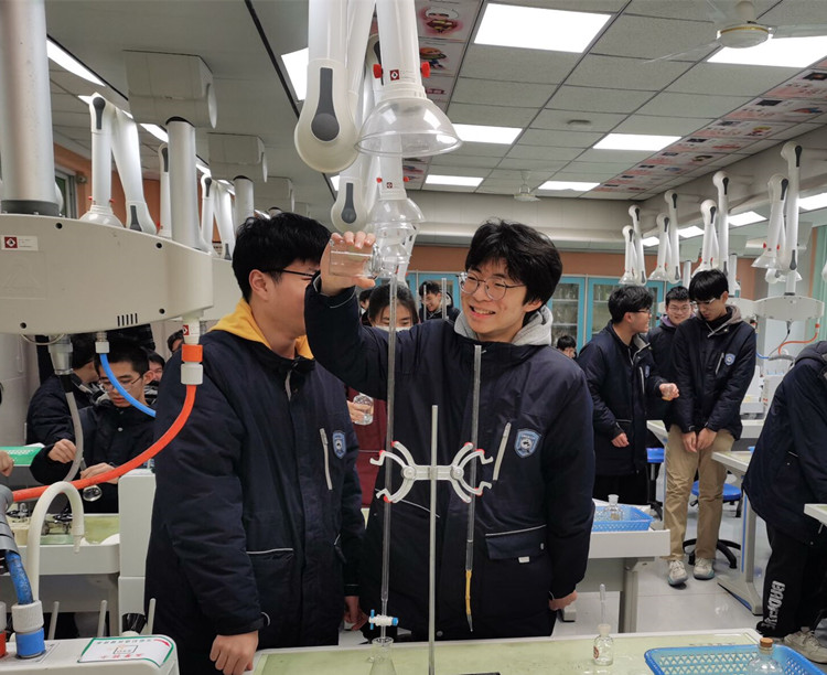 化学2.jpg