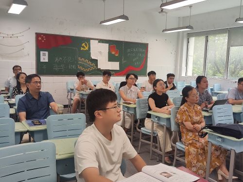化学组4.jpg