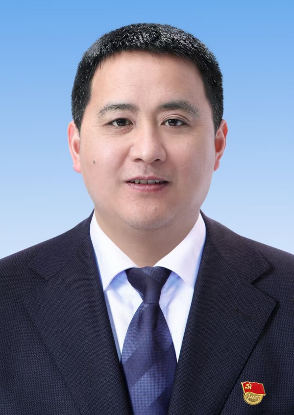 正高级、特级教师鲍康胜.jpg